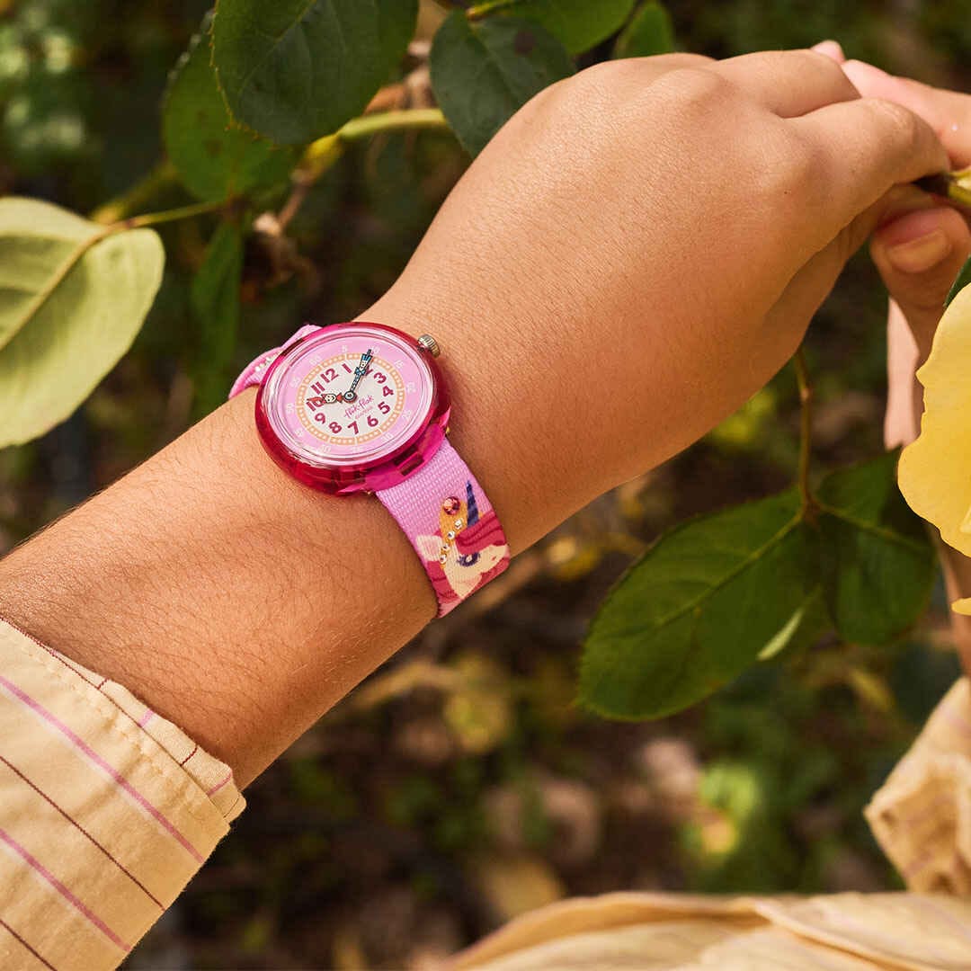 "DREAMING UNICORN" Gallery Image #1