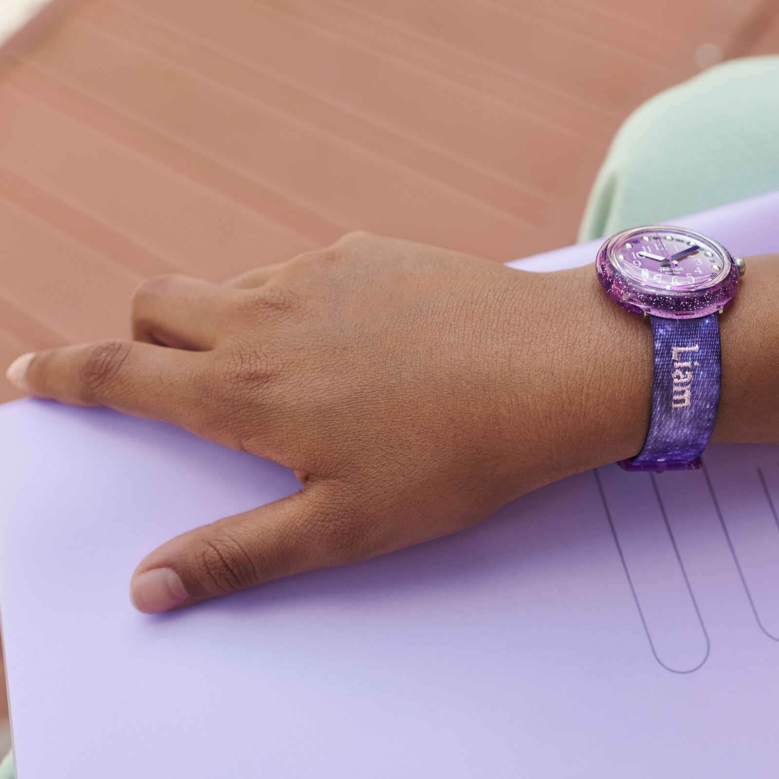 View of product YOUR GIRAXUS