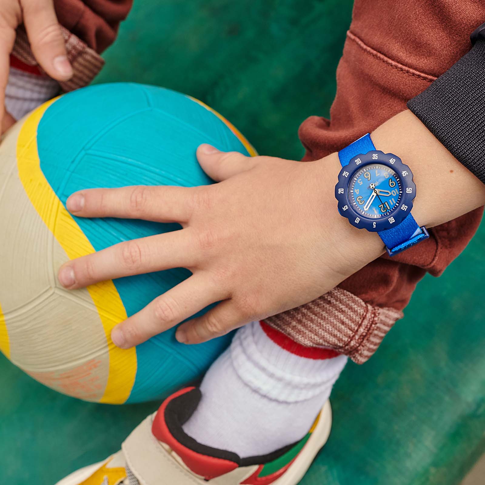 "KICK IT !" Gallery Image #1